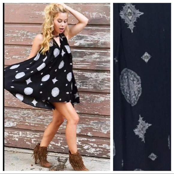 Free People Medallion Dress Sz XS - Picture 1 of 5